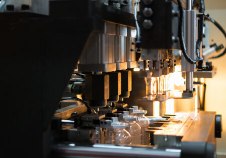 طراحی و ساخت دستگاه CNC با دقت بالا جهت تولید قطعات صنعتی سفارشی